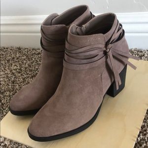 Round toe cowboy boho bootie